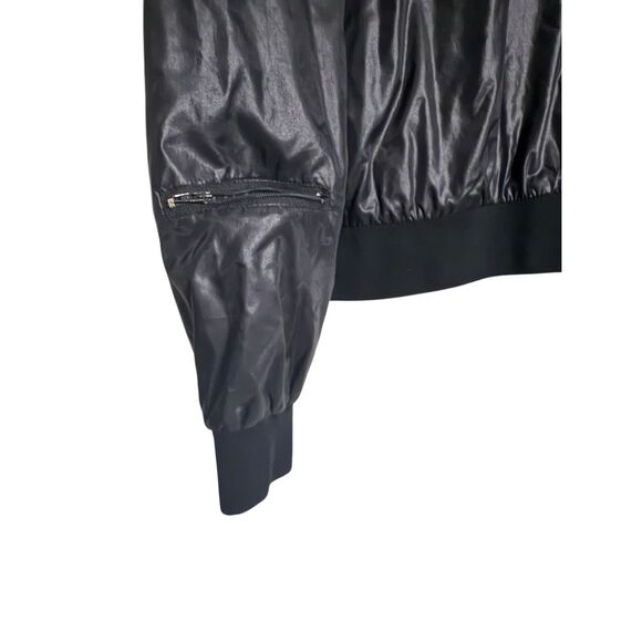 Vintage Lacoste Black Alligator Windbreaker Jacket With Packable Hood Size Large - Picture 5 of 7